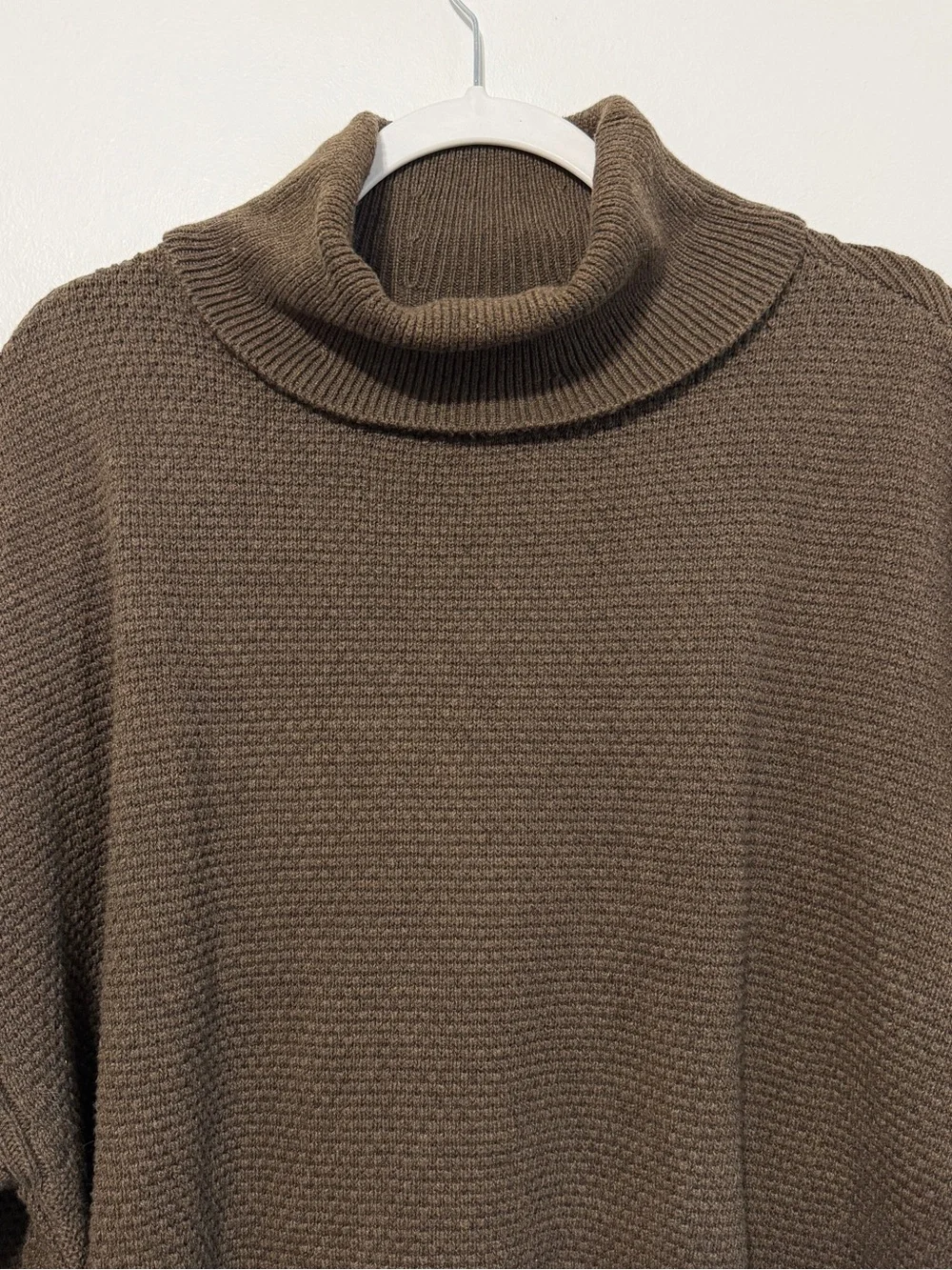 Free People Beach Turtleneck Knit Sweater Size Small Oversized Brown Fall